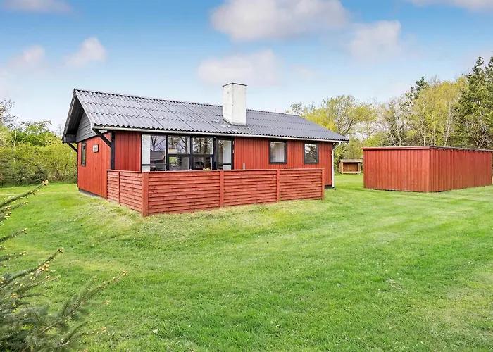 Fyrrevaenget X بيت للعطل